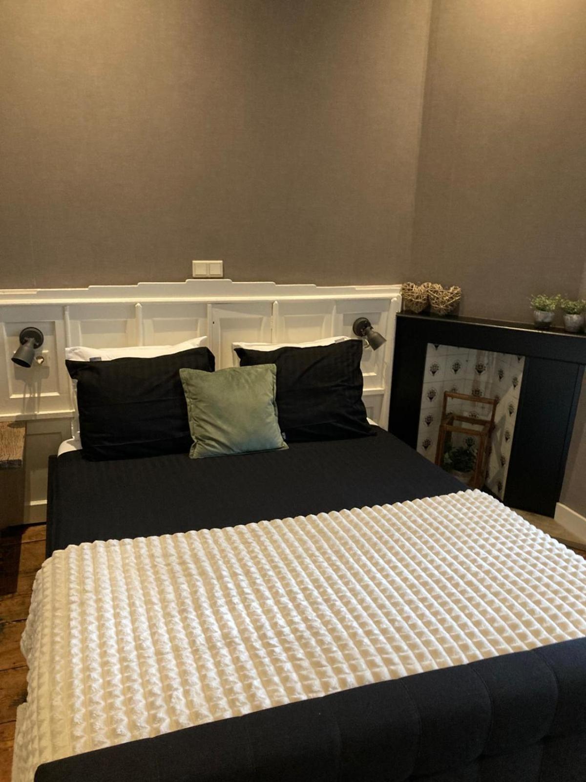 Logement De Drie Stokvisschen 미델뷔르흐 외부 사진